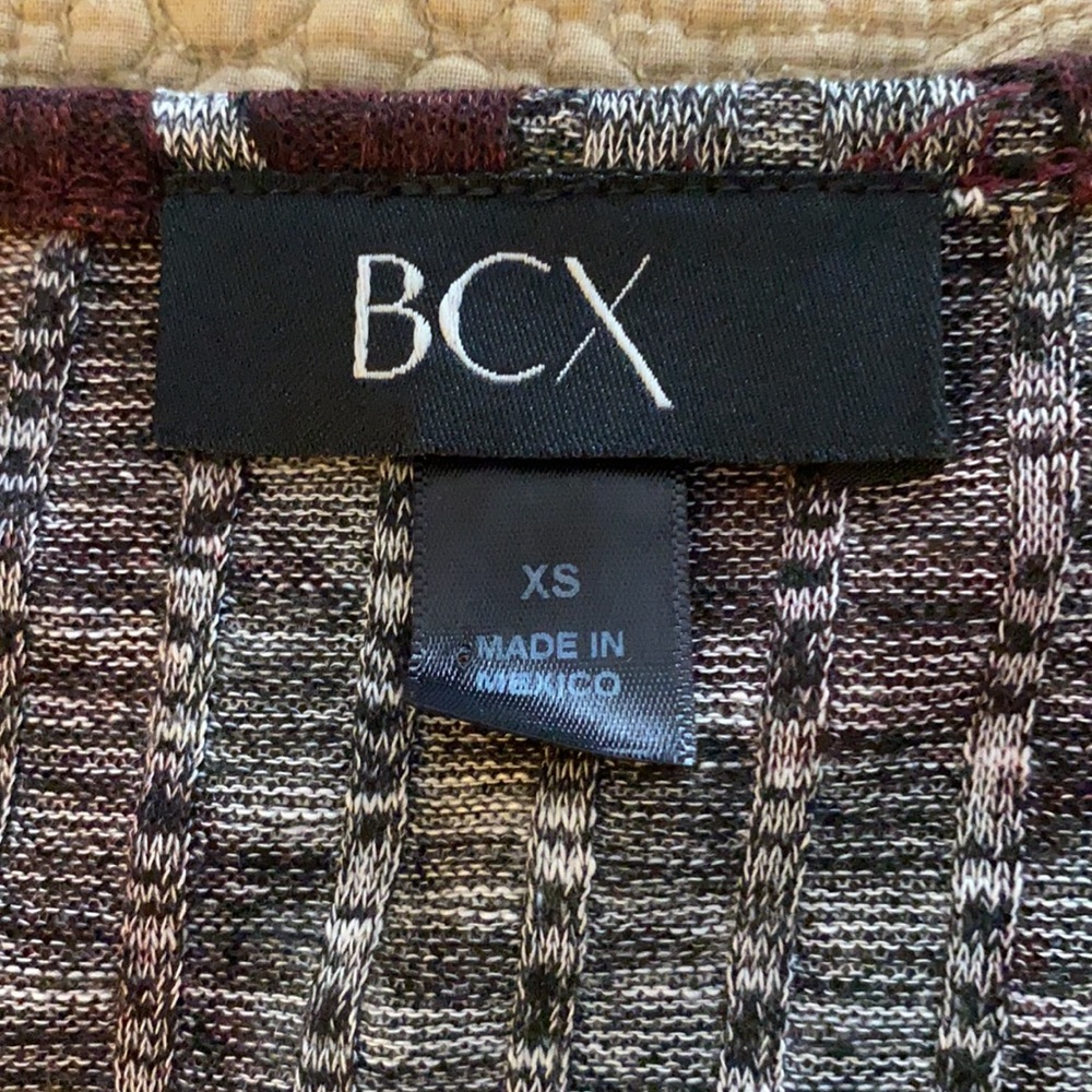 BCX patterned top - Picture 3 of 5